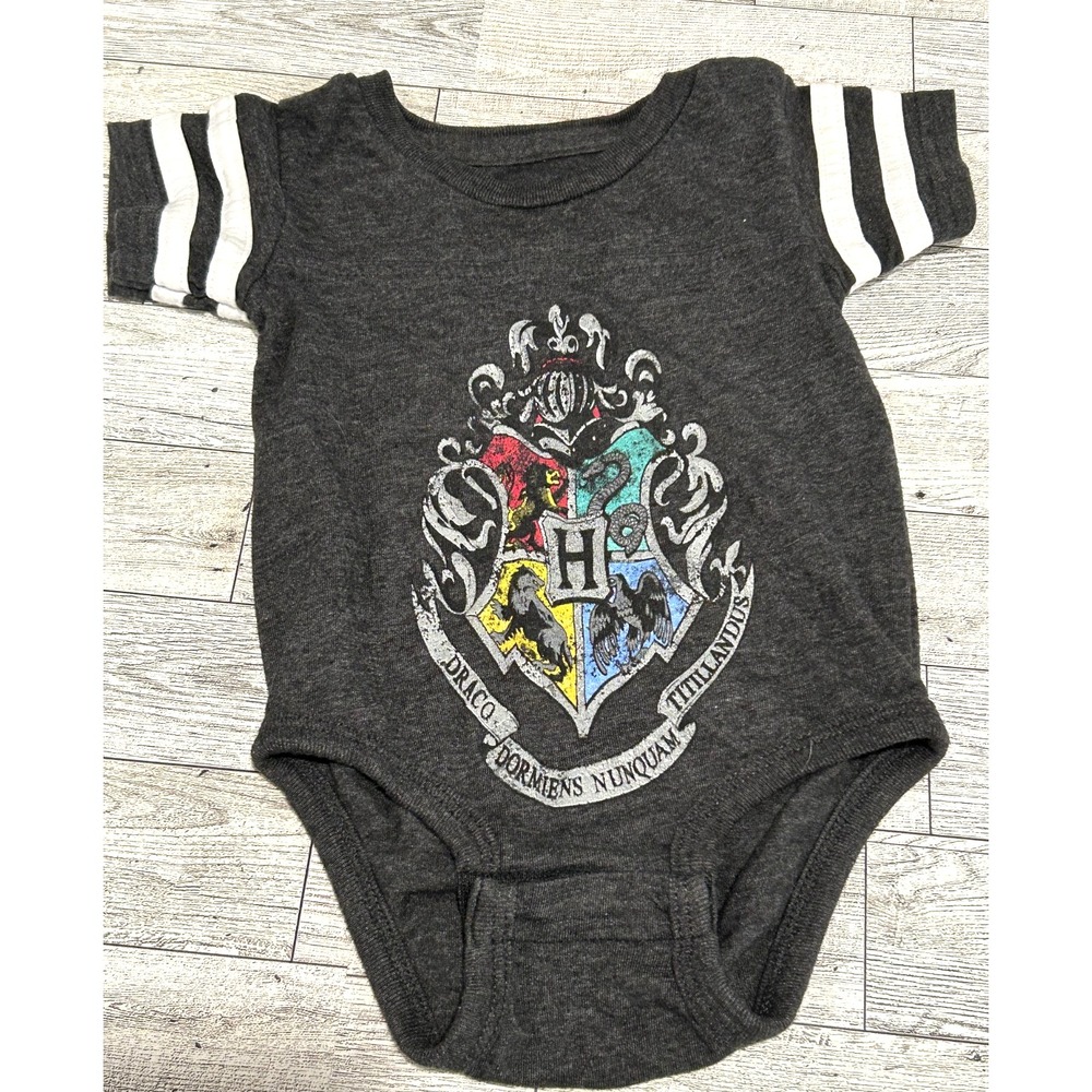 Universal Studios Wizarding World Hogwarts Crest Infant‎ Gray One Piece  6M